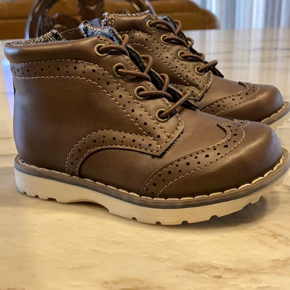 Cat & Jack boots